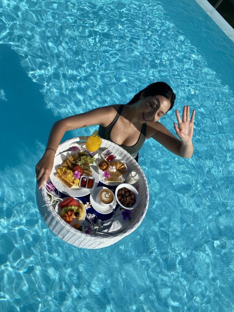 Floating Breakfast