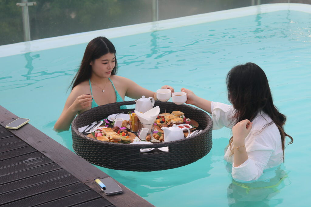 Floating High Tea